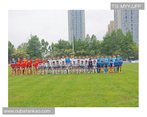 上海足球队实力变革引发热议全城关注未来发展与挑战