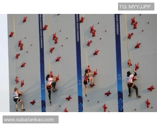 成都攀岩队与北京攀岩队赛后复盘意识碰撞的深度分析与反思 成都攀岩队与北京攀岩队赛后复盘意识碰撞的深度分析与反思