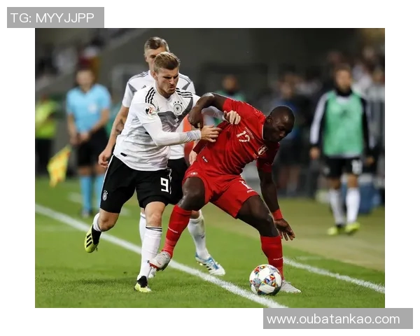 意大利与秘鲁国际友谊赛精彩对决展现足球魅力与团队精神