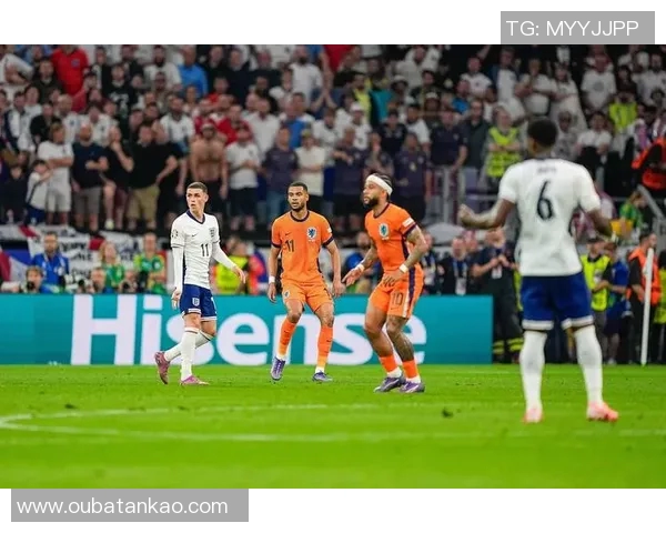 荷兰与英格兰半决赛直播精彩对决全程回顾与分析 荷兰与英格兰半决赛直播精彩对决全程回顾与分析