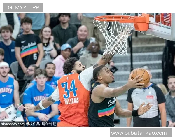 2015年圣诞大战骑士与勇士的巅峰对决回顾与精彩瞬间分析