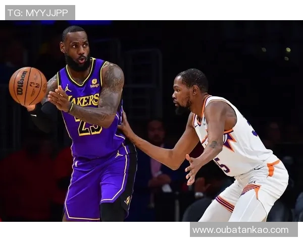 火箭队与湖人队的历史对决回顾及早期交锋精彩瞬间分析