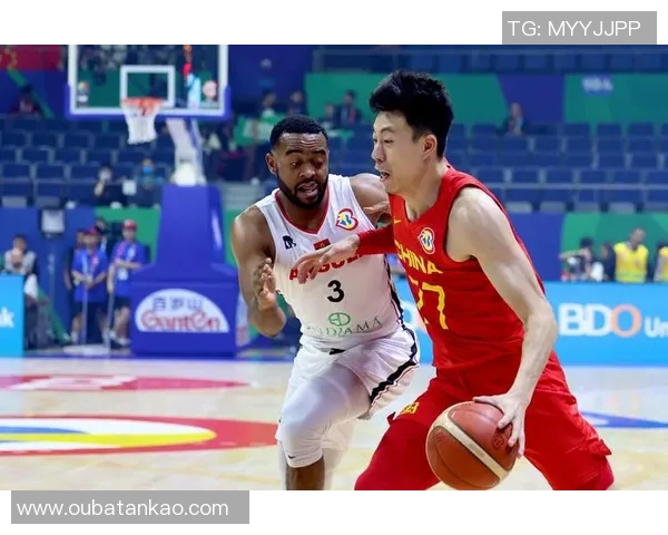 中国男篮迎战安哥拉队全力争胜展现团队实力与拼搏精神