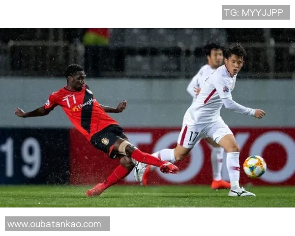 庆南与鲁能激战回顾精彩瞬间分析与赛后点评