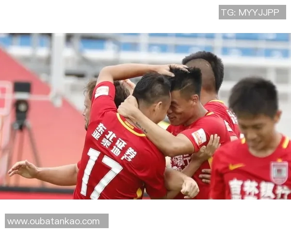 广东恒大与上海申花激战正酣谁将赢得这场中超巅峰对决 广东恒大与上海申花激战正酣谁将赢得这场中超巅峰对决