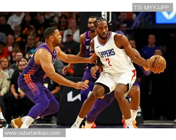 快船与勇士激战第4节精彩回顾球迷热议关键时刻与战术调整