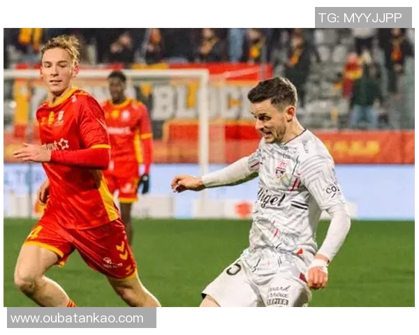 甘冈与巴黎比赛后数据分析揭示双方表现差异与战术调整 甘冈与巴黎比赛后数据分析揭示双方表现差异与战术调整